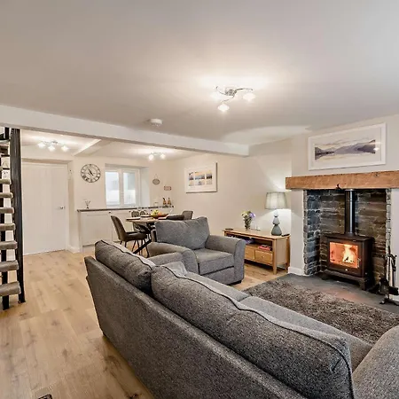 2 Bed In Cartmel 91513 * Cark